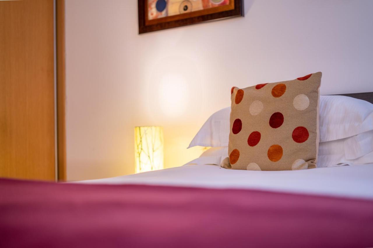 לונדון Nell Gwynn House Apartment מראה חיצוני תמונה